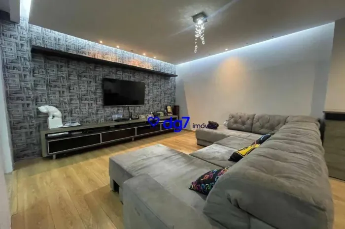 Casa em condomínio na Vila São Francisco com 3 dormitórios e 2 vagas!