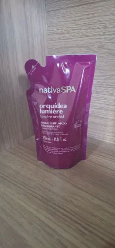 Hidratante corporal Orquídea Lumière (Refil)