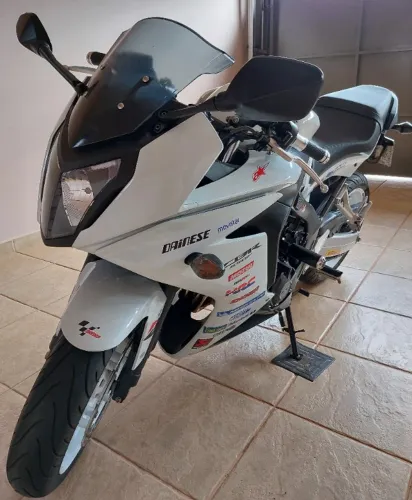 Honda CBR 650 F ABS ano 2025 cor Branco