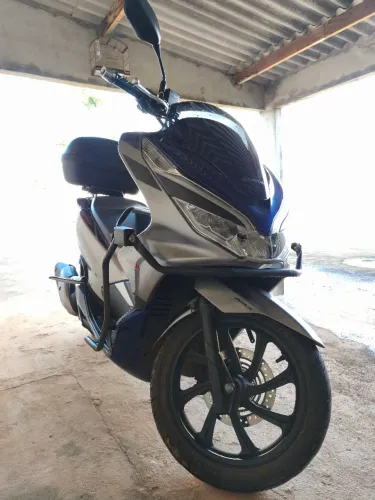 PCX 2021 Sport + Baú + Protetor de Carenagem
