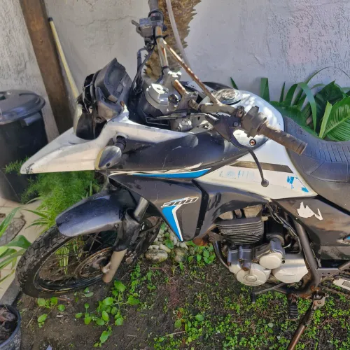 HONDA XRE 300 2013 - MOTO DE LEILÃO