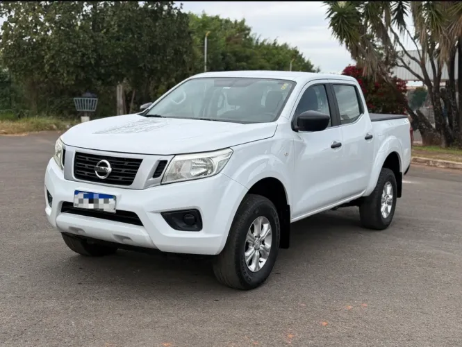 Nissan Frontier S CD 4X4 2.3 TB Diesel Mec. 2022