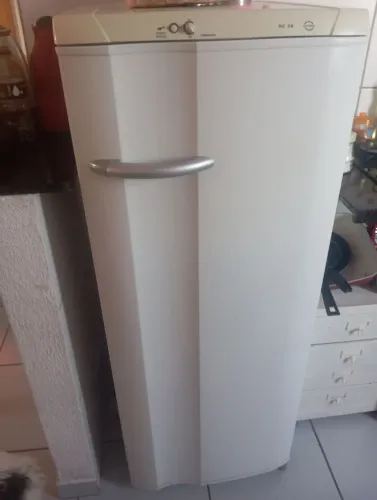 Geladeira RE 28 super