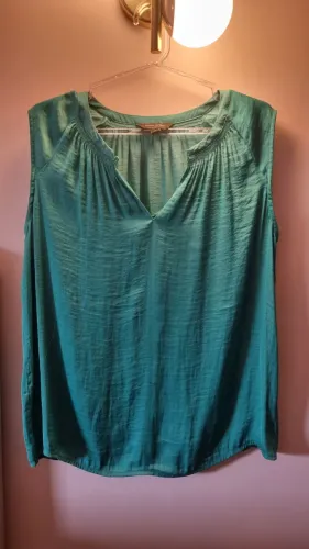 Blusa Banana República, tam P verde esmeralda