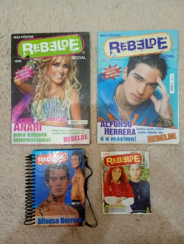 Kit revistas com mega pôster, caderninho e mini revista. RBD Original