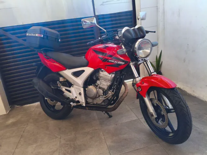 CBX Twister 250 ano 2008
