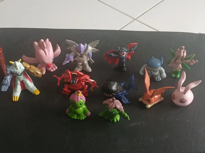 Miniatura Digimon - lote 12 unidades