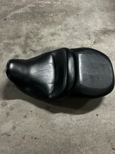 Vendo banco Harley Davidson Ultra Glide Original