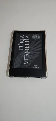 Kindle 10 geração preto com capinha transparente anti-impacto