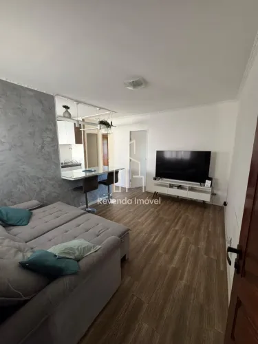 Apartamento à venda em São Paulo-SP, no Jardim Santo Elias, com 2 quartos, 1 banheiro, 2 v
