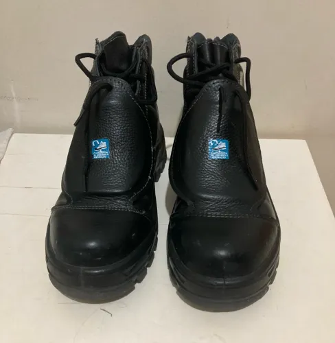 Bota De Segurança Marluvas 40 Epi Composite Metatarso 50B29 - Seminova (Uso de 3 Dias)