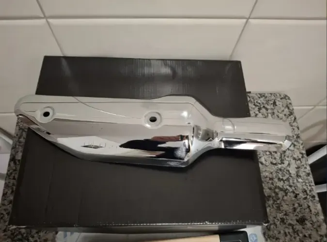 Vendo Protetor Cromado Escapamento Para Royal Enfield Super Meteor 650 Original (Usado)