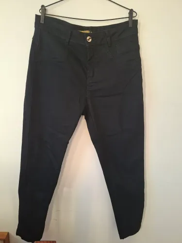 Calça jeans preta reta tamanho 46