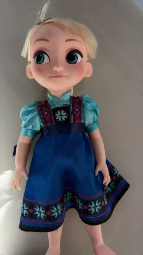 Boneca Elsa da Disney store