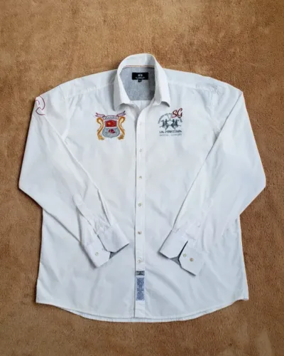 Camisa La Martina Buenos Aires ExtraCotton Original Linda Estado de Nova Desapego