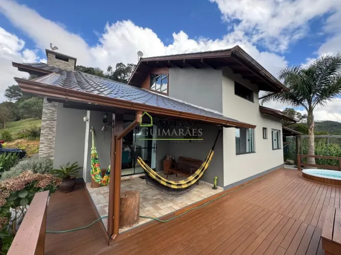 CASA á VENDA com VISTA ESPETÁCULAR, em condomínio fechado, RANCHO QUEIMADO SC
