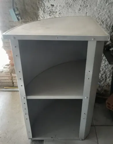 Balcão / Armário Metálico em Aço com Prateleira - Resistente