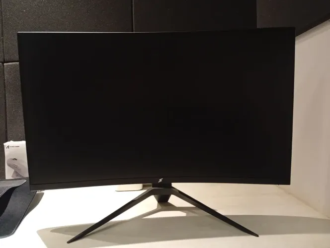 Monitor gamer SuperFrame Precision 27" curvo 165Hz
