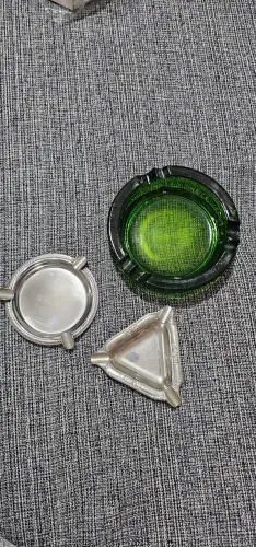 Kit de cinzeiros antigos.