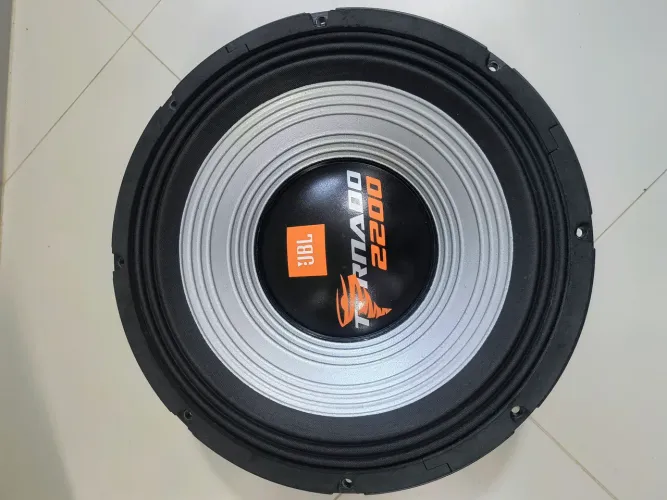 Alto falante JBL 15" tornado