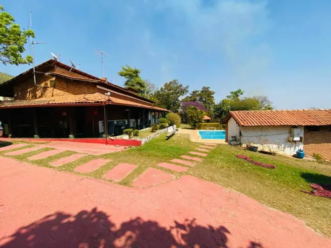 Sítio á venda no Bairro Vivenda Santa Mônica em Igarapé/MG