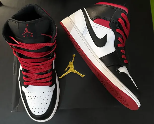 Air Jordan 1 Mid
