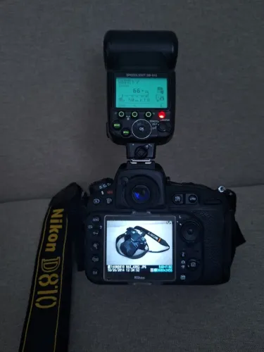 Kit Nikon D810+Flash Nikon SB910+Lente Nikon 50mm 1.8d