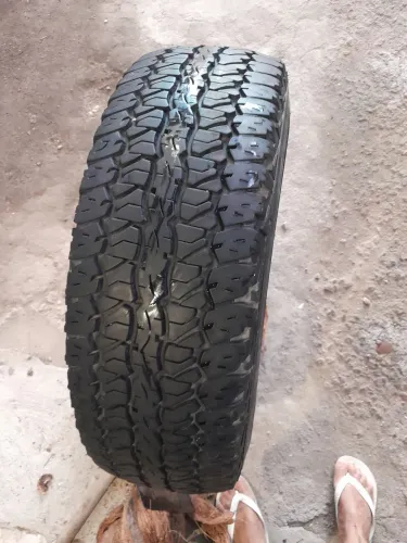 Pneu LT 255/75 R15 (ARO 15)