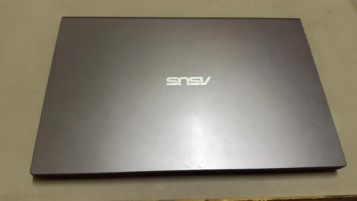 Notebook Asus i3 10 geração 240ssd 15?