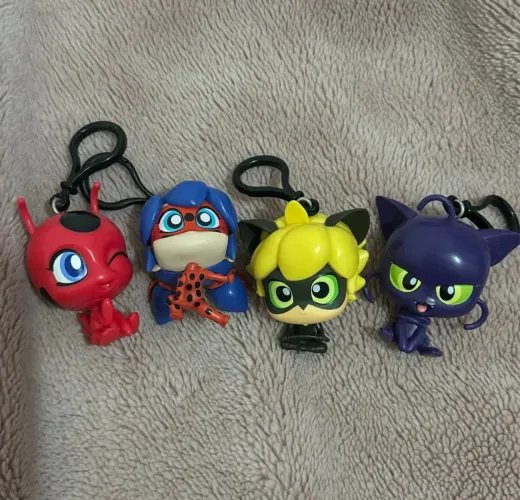 Miraculous 4 Chaveiros Bobs Coleção Completa Rara Miniaturas - ladybug catnoir 