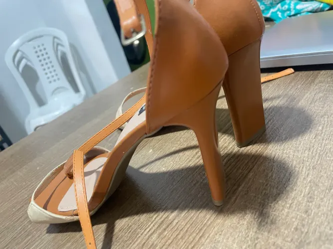 Sandália