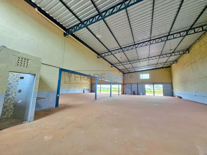 Galpão para alugar, 650 m² por R$ 10.000,00/mês - Estancia Aroeira - Trindade/GO