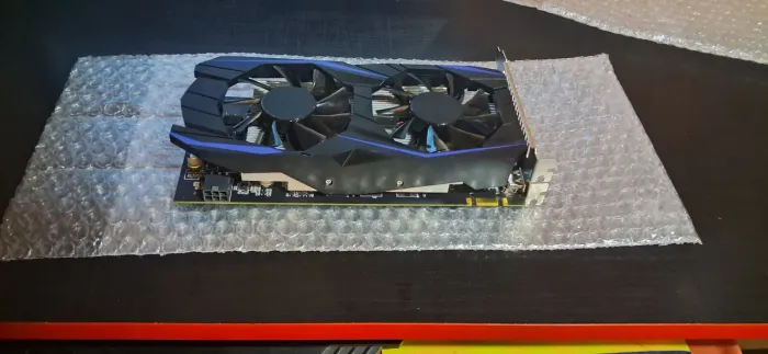 Vende-se a placa de video geforce GTX1050TI 4gb 128bit gddr5 Hdmi/vgA/dvi pra vender logo.