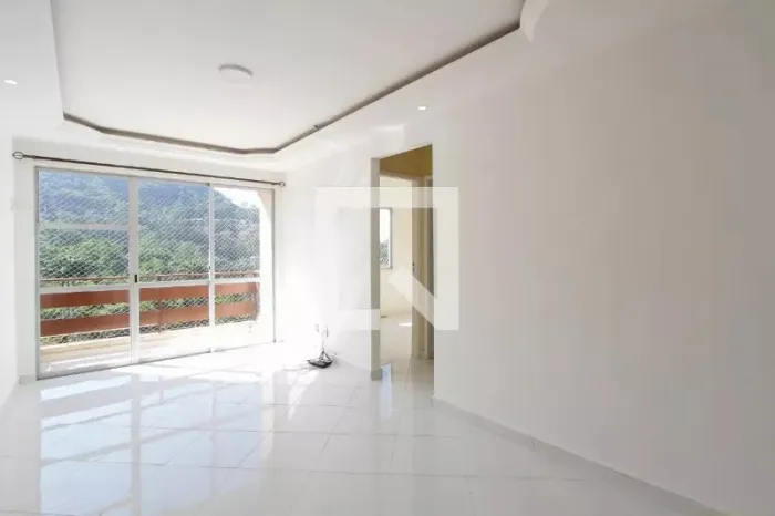 Apartamento à venda no Itanhangá, Rio de Janeiro-RJ: 2 quartos, vista para o verde, condom
