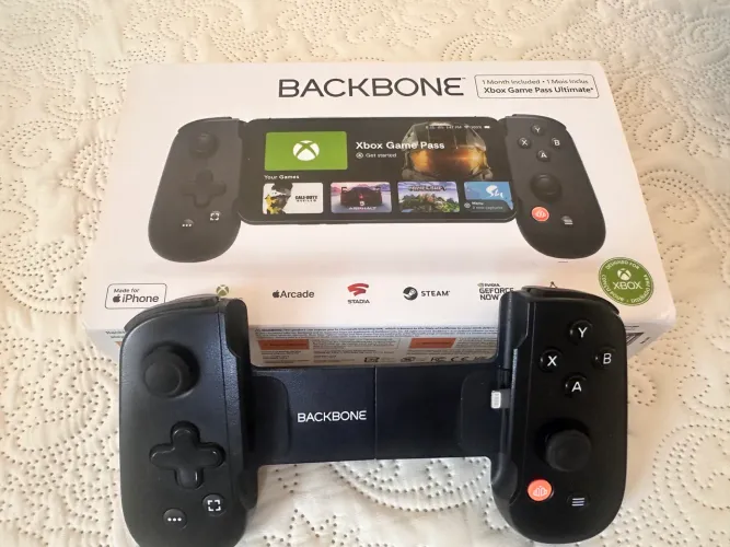 Backbone One Lightning 