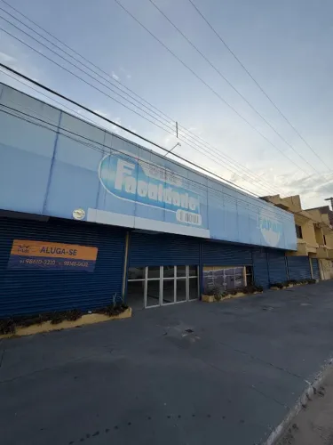 Imóvel comercial de 3.394 m ²