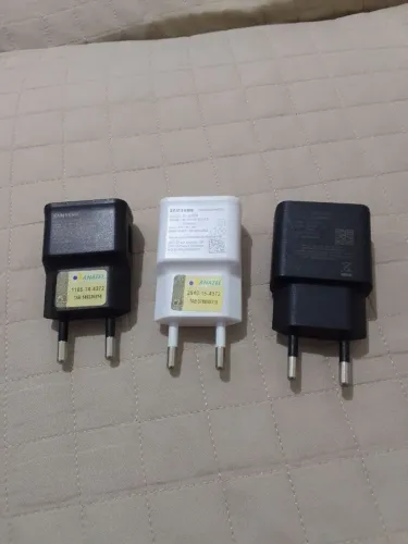 3 carregadores parede originais 