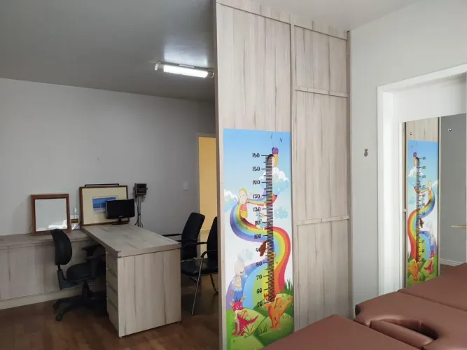 ALUGA-SE SALA NO CENTRO MÉDICO DE CANOINHAS/SC