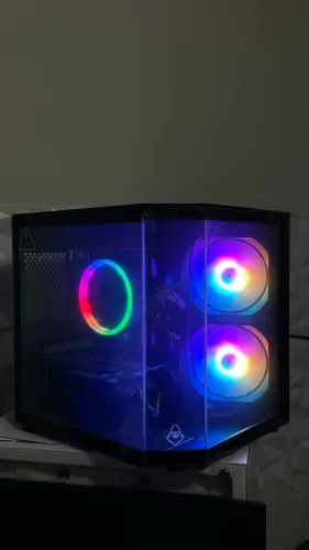 PC Gamer i5-8500 + RX 560 + 16GB DDR4