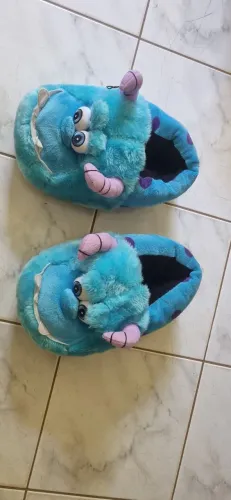 Pantufa Sullivan monstros SA