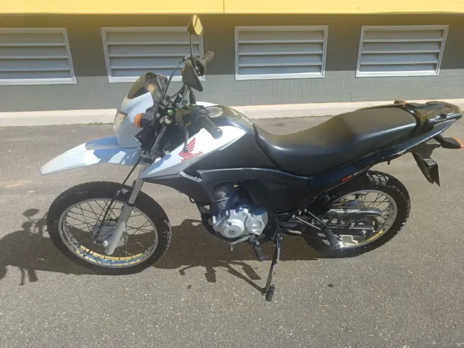 Honda moto Bros 2017- 38 mil rodados. 