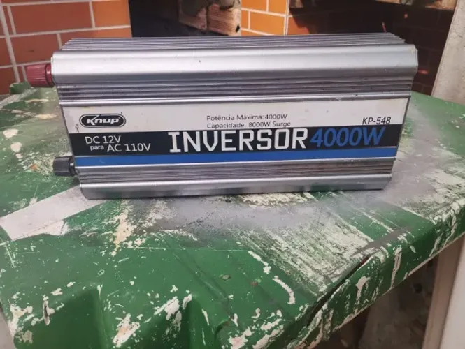 Inversor Knup KP-548, 4000 W, 12 V para 110 V