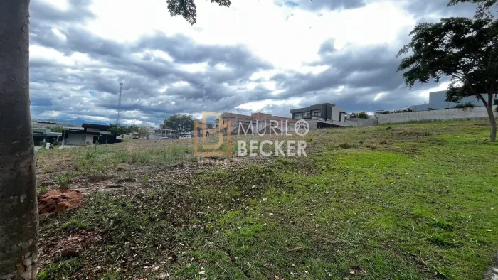 Terreno em condomínio 600m² a venda - no bairro Urbanova
