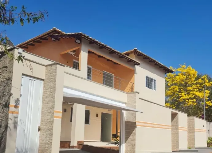 Urgente!!Vendo Casa próximo a lagoa feia alto padrão