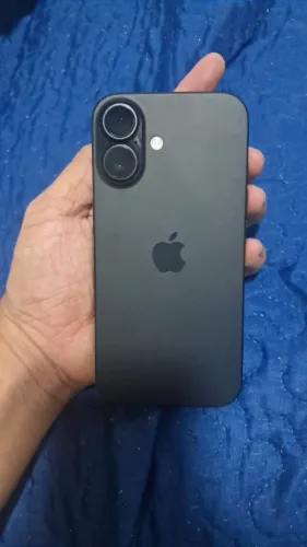 iPhone 16 cinza