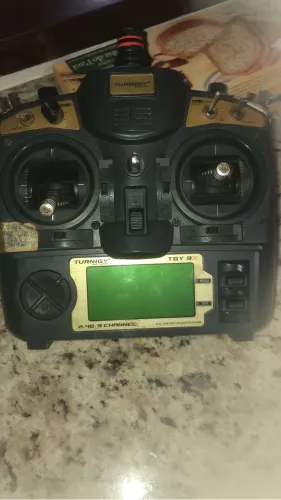 Radio controle turnigy xr semi novo