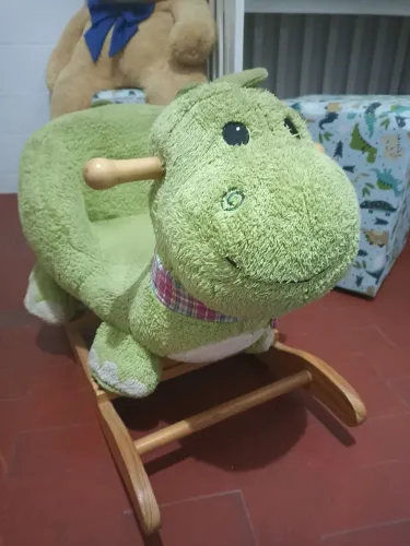 Balanço dinossauro usado
