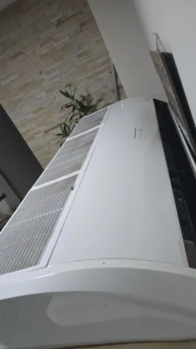 Ar condicionado Split Piso Teto 57.000 btu's