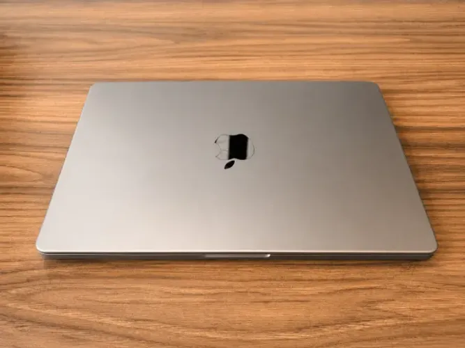 MacBook Pro M2 Pro | 16GB RAM | 512GB SSD | Pouquíssimo uso