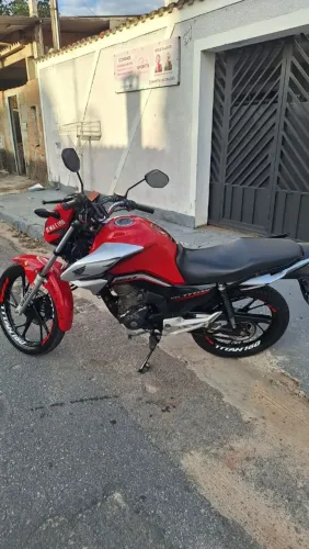 Titan 160